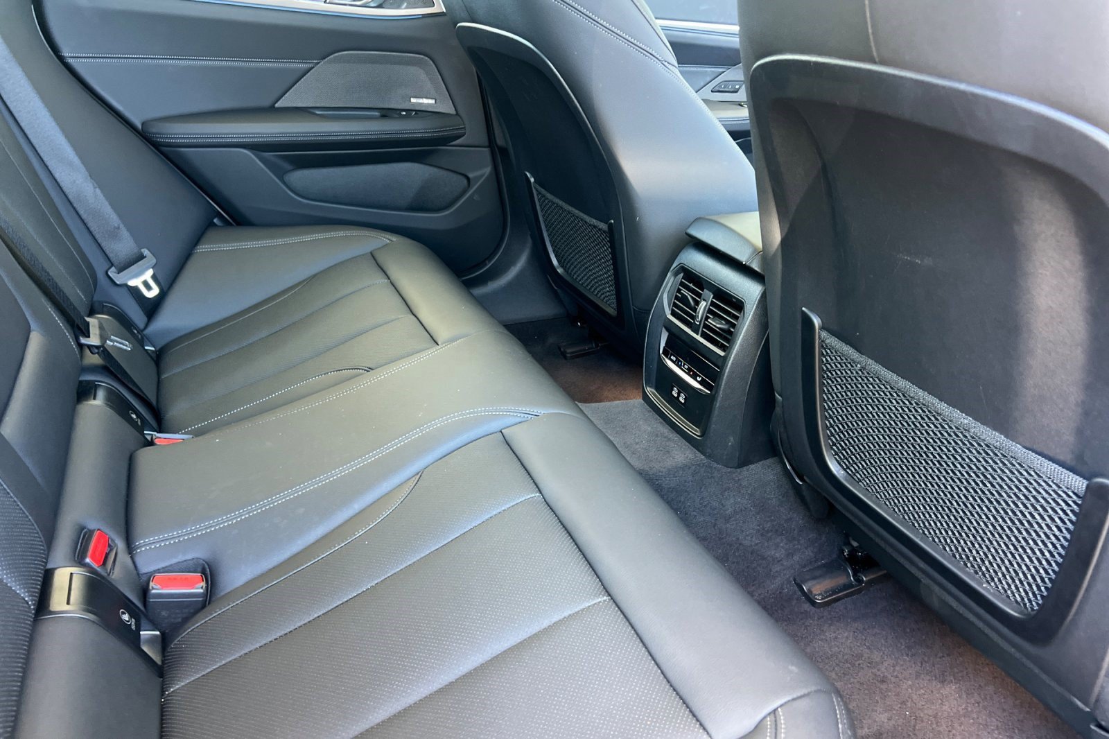 Used 2023 BMW i4 eDrive35 RWD image 32