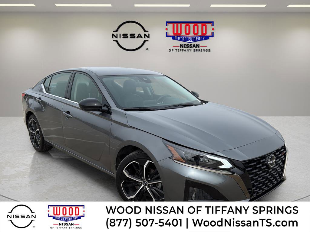 Certified 2025 Nissan Altima 2.5 SR image 1