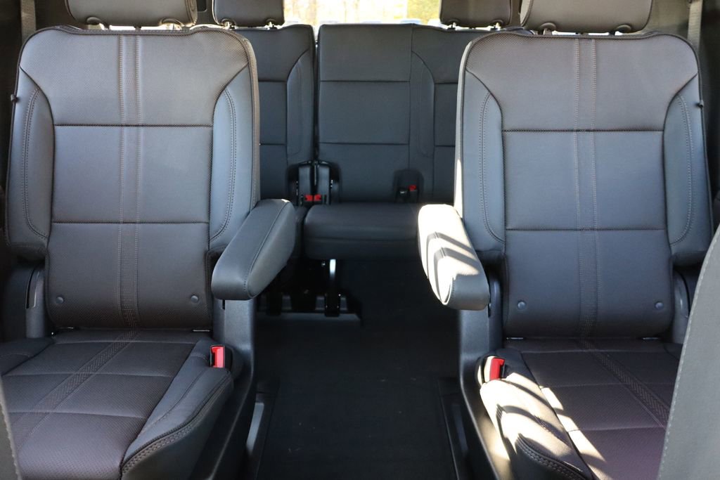 New 2026 Chevrolet Suburban High Country image 45