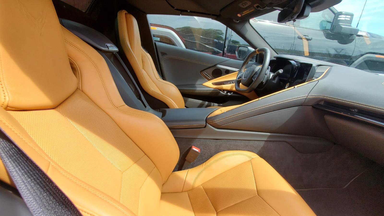 Used 2023 Chevrolet Corvette Stingray Preferred Conv w/ Z51 Performance Package RWD image 5