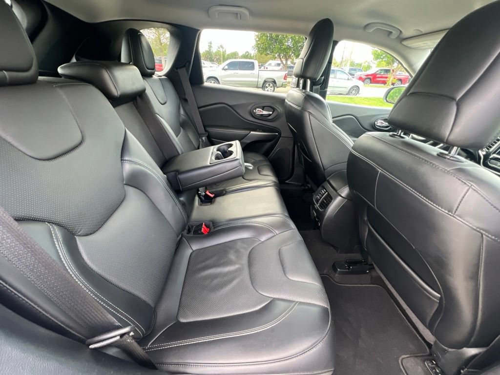 Used 2020 Jeep Cherokee Limited AWD/4WD image 19