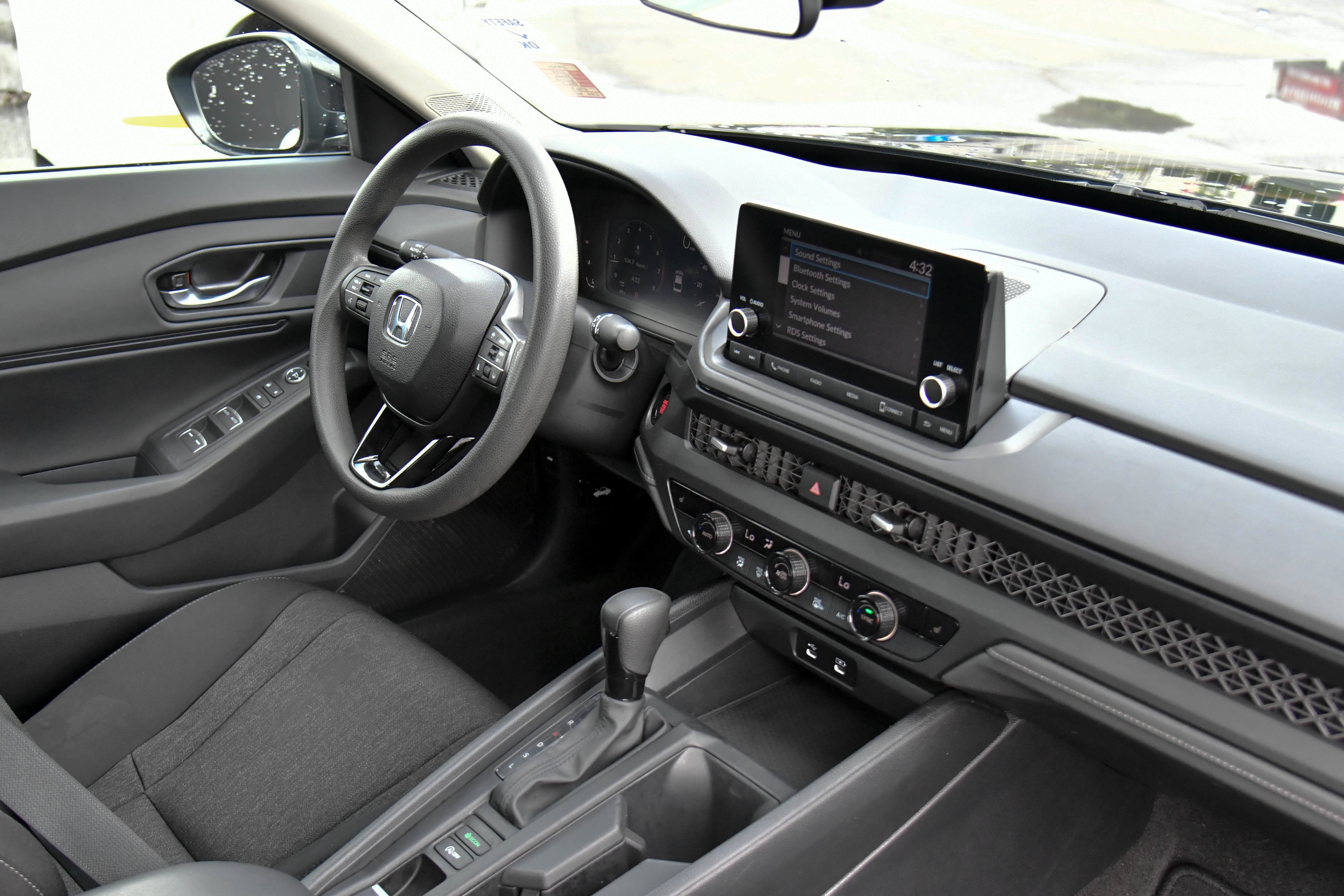 Used 2025 Honda Accord SE image 41