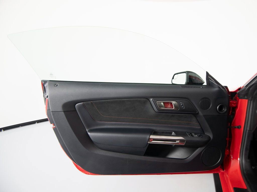 Used 2017 Ford Mustang Shelby GT350R image 10