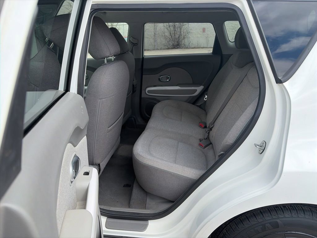 Used 2017 Kia Soul EV FWD image 17