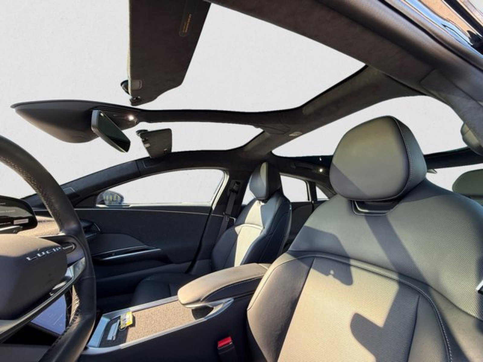 Used 2024 Lucid Air Touring AWD/4WD image 16