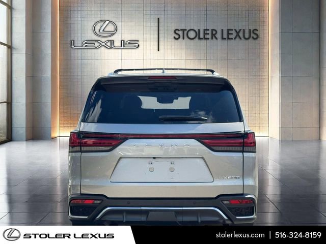 Used 2023 Lexus LX 600 F Sport w/ Accessory Package (Z1) AWD/4WD image 4