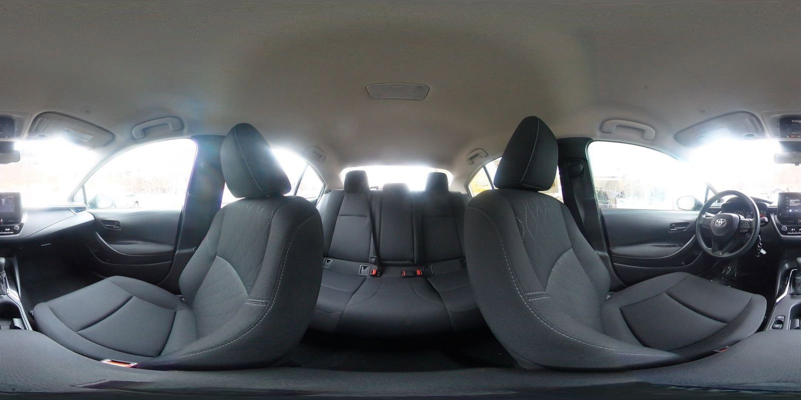 Used 2025 Toyota Corolla LE image 41