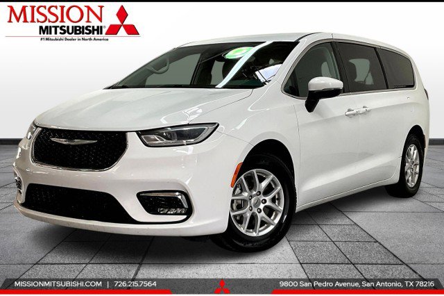 Used 2023 Chrysler Pacifica Touring-L