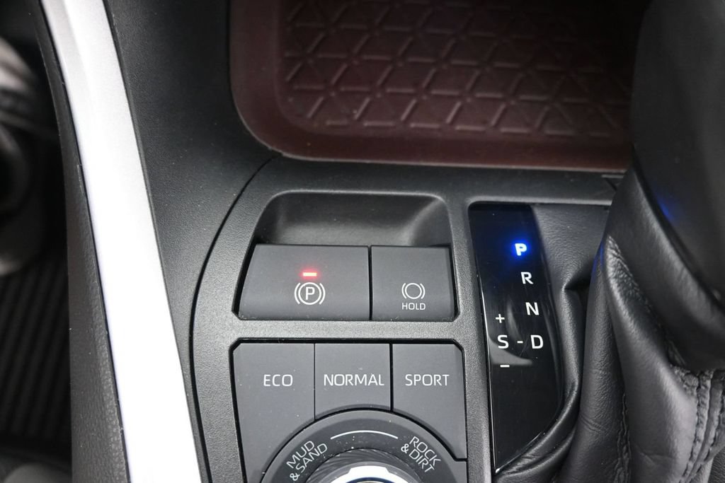 Used 2019 Toyota RAV4 Limited w/ Cold Weather Package AWD/4WD image 35