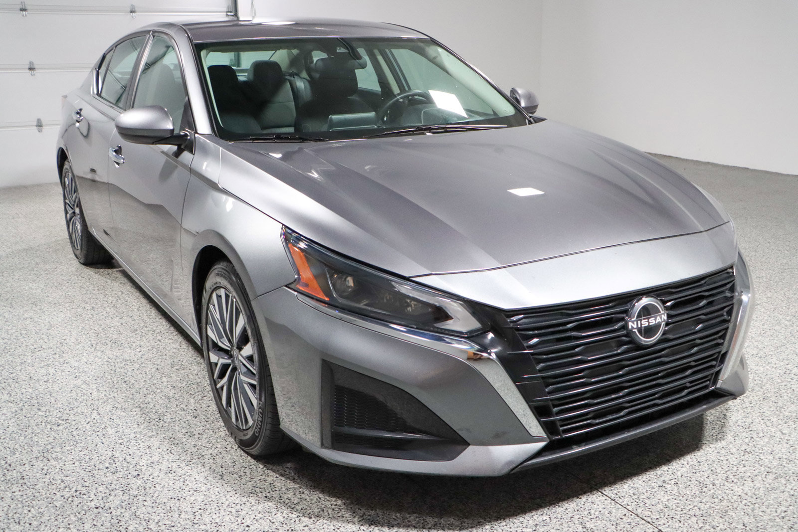 Used 2023 Nissan Altima 2.5 SV image 5