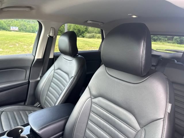 Used 2018 Ford Edge SEL w/ Equipment Group 201A FWD image 16
