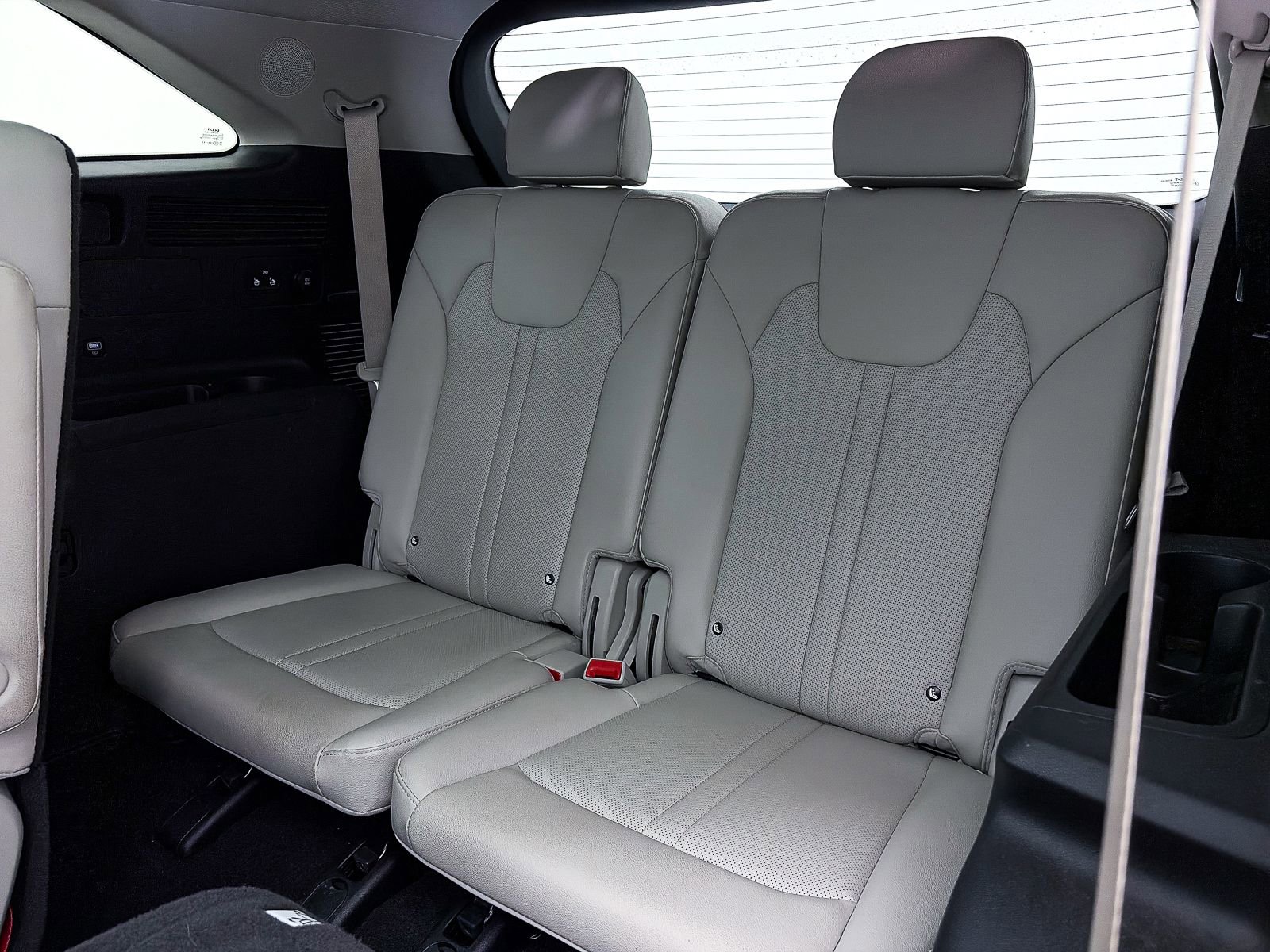 Used 2023 Kia Sorento SX Prestige w/ Panoramic Sunroof Package AWD/4WD image 42