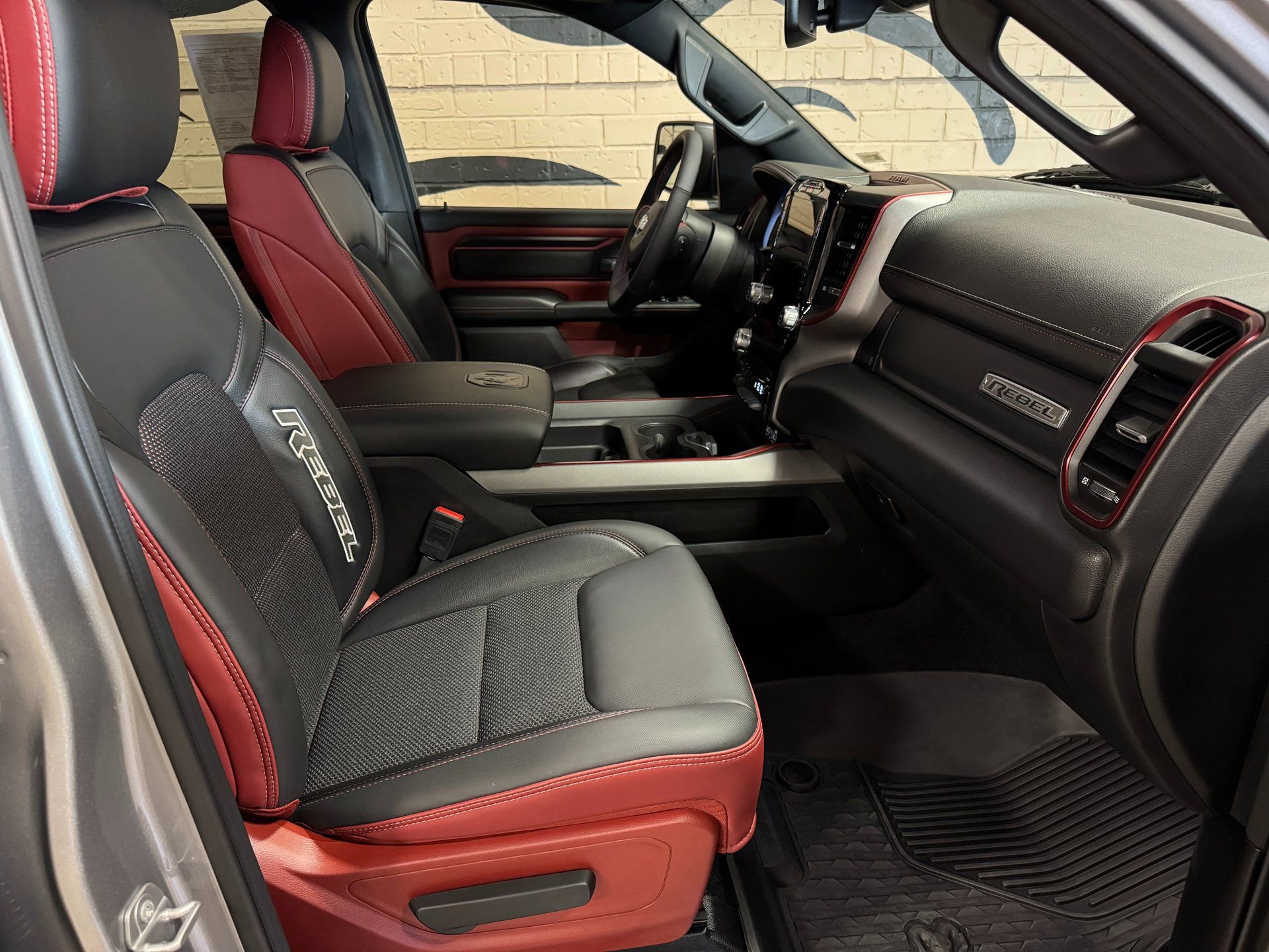 Used 2025 RAM 1500 Rebel AWD/4WD image 20