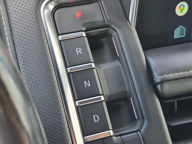 Used 2022 Chevrolet Suburban Premier RWD image 12