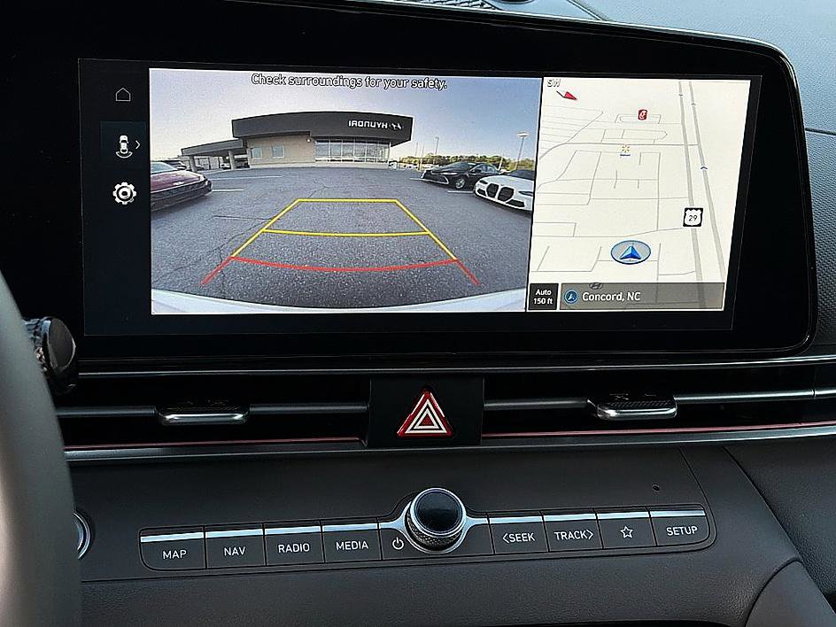 Certified 2025 Hyundai Elantra SEL image 13