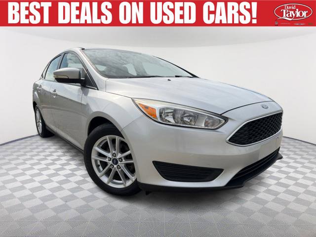 Used 2015 Ford Focus SE w/ SE Cold Weather Package FWD image 1