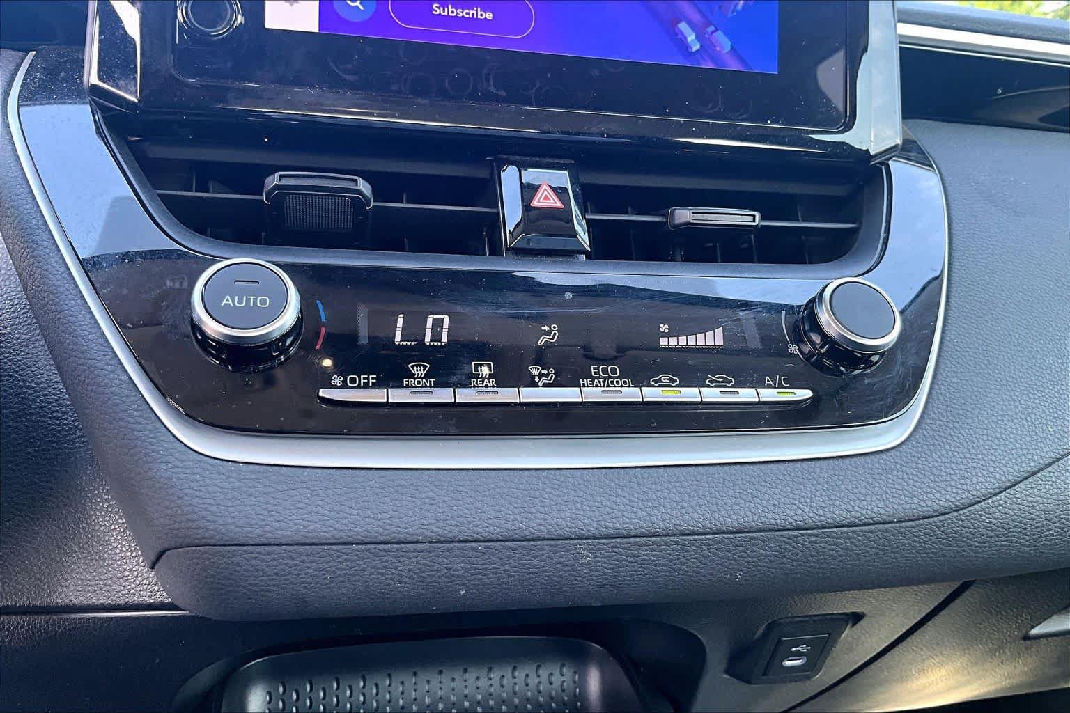 Used 2024 Toyota Corolla LE FWD image 34