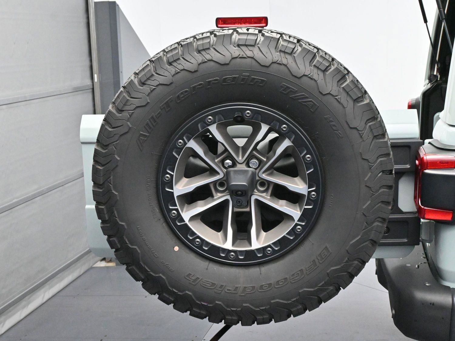 Used 2024 Jeep Wrangler Unlimited Rubicon 392 image 34