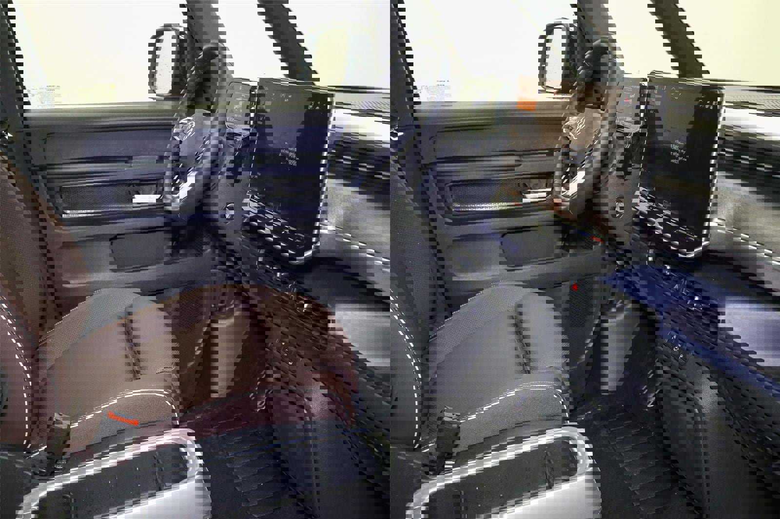 New 2025 Volkswagen ID. Buzz Pro S image 14