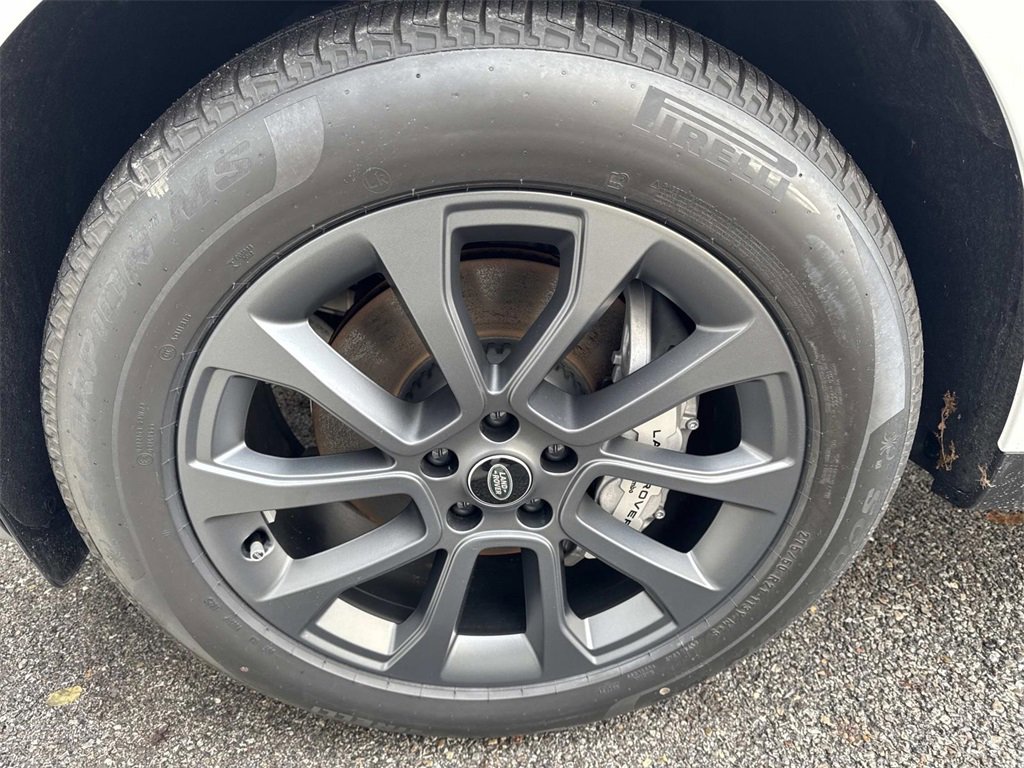 New 2025 Land Rover Range Rover Sport SE image 12