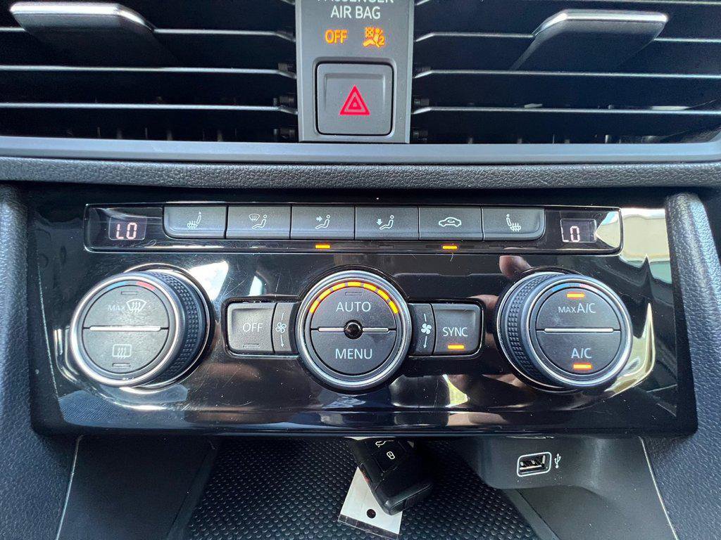 Used 2019 Volkswagen Jetta GLI FWD image 16