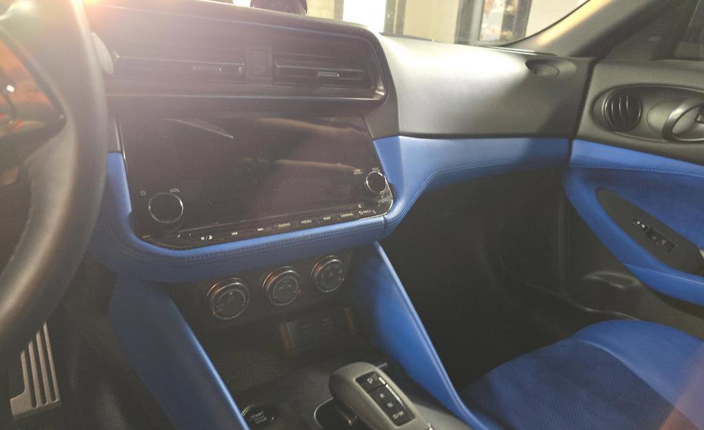 Certified 2024 Nissan Z Performance w/ Floor Mat Package image 9