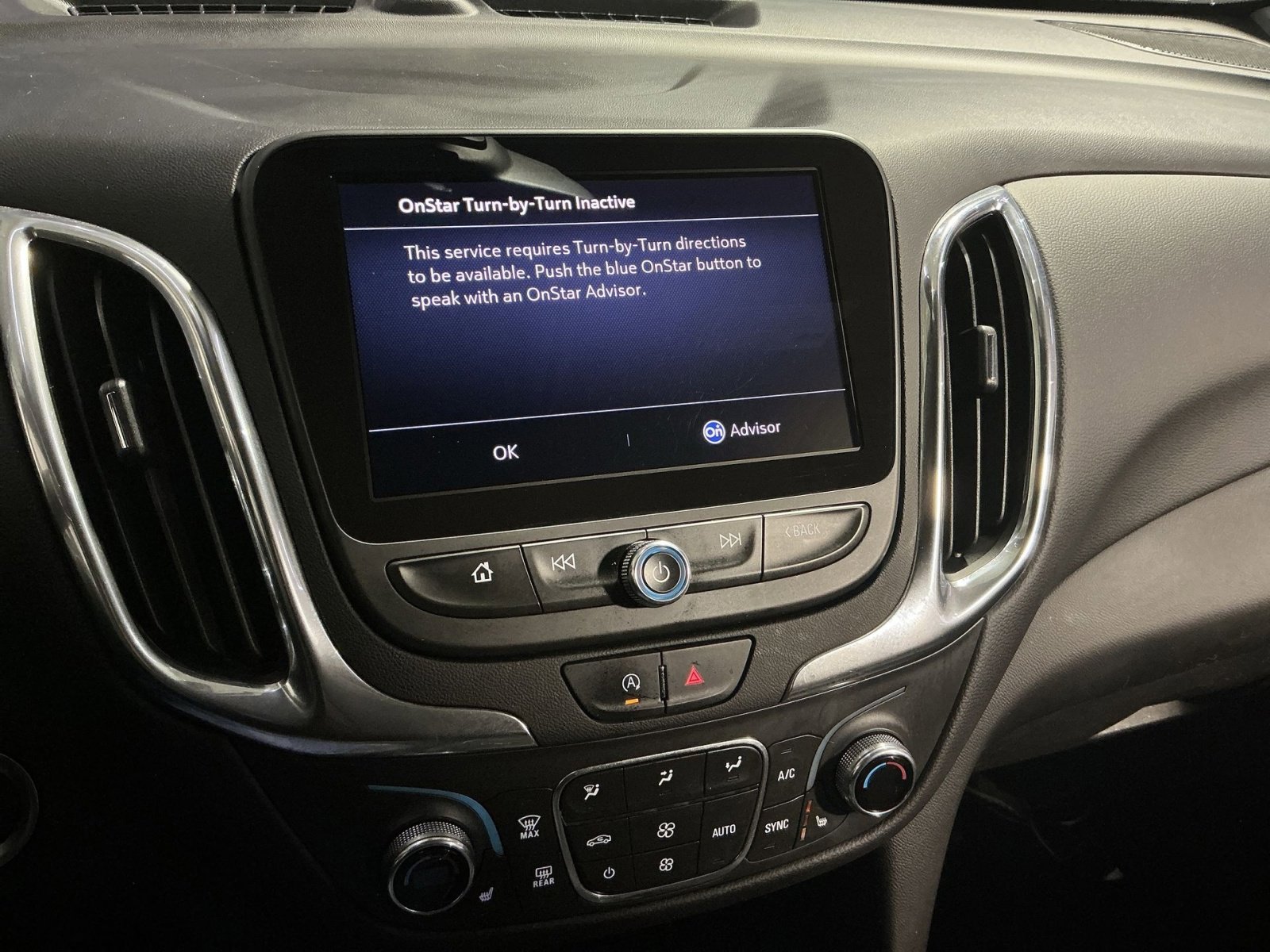 Used 2023 Chevrolet Equinox LT image 28