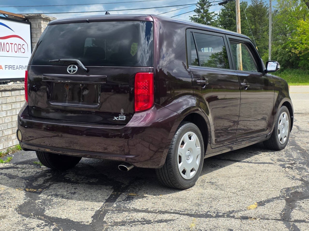 Used 2008 Scion xB FWD image 6