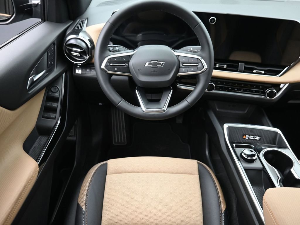 New 2026 Chevrolet Equinox ACTIV w/ Convenience Package III AWD/4WD image 11