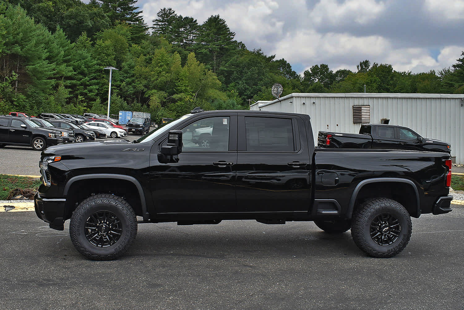 New 2026 Chevrolet Silverado 2500 ZR2 w/ LPO, Dark Essentials Package AWD/4WD image 4