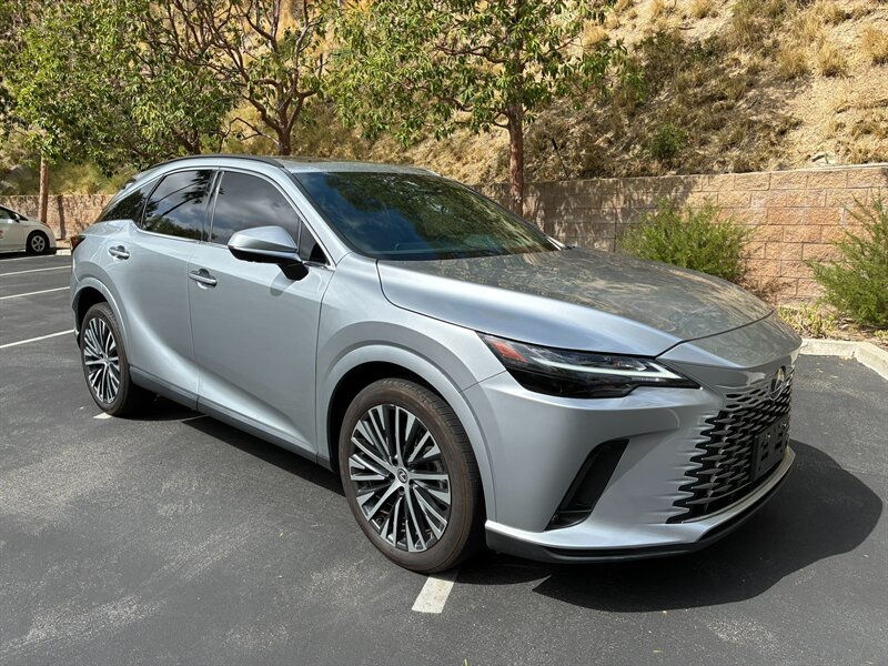 Used 2023 Lexus RX 350 Premium Plus w/ Cold Area Package FWD image 2