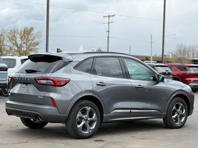 Used 2024 Ford Escape ST-Line w/ Tech Pack #1 AWD/4WD image 36