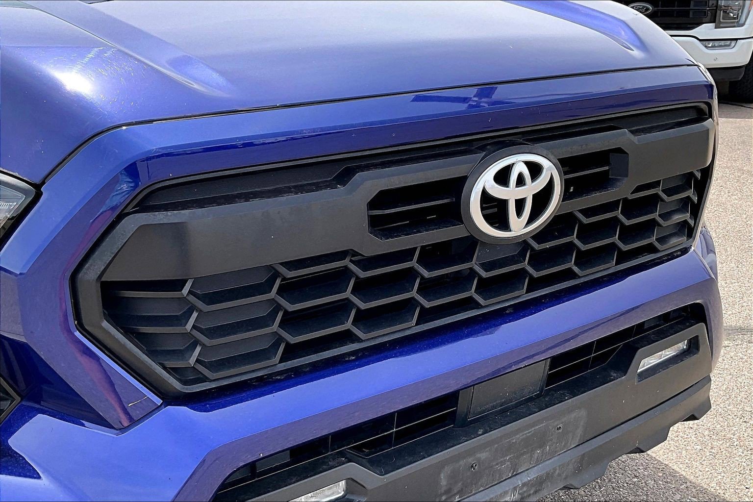 Used 2024 Toyota Tacoma TRD Off-Road AWD/4WD image 33