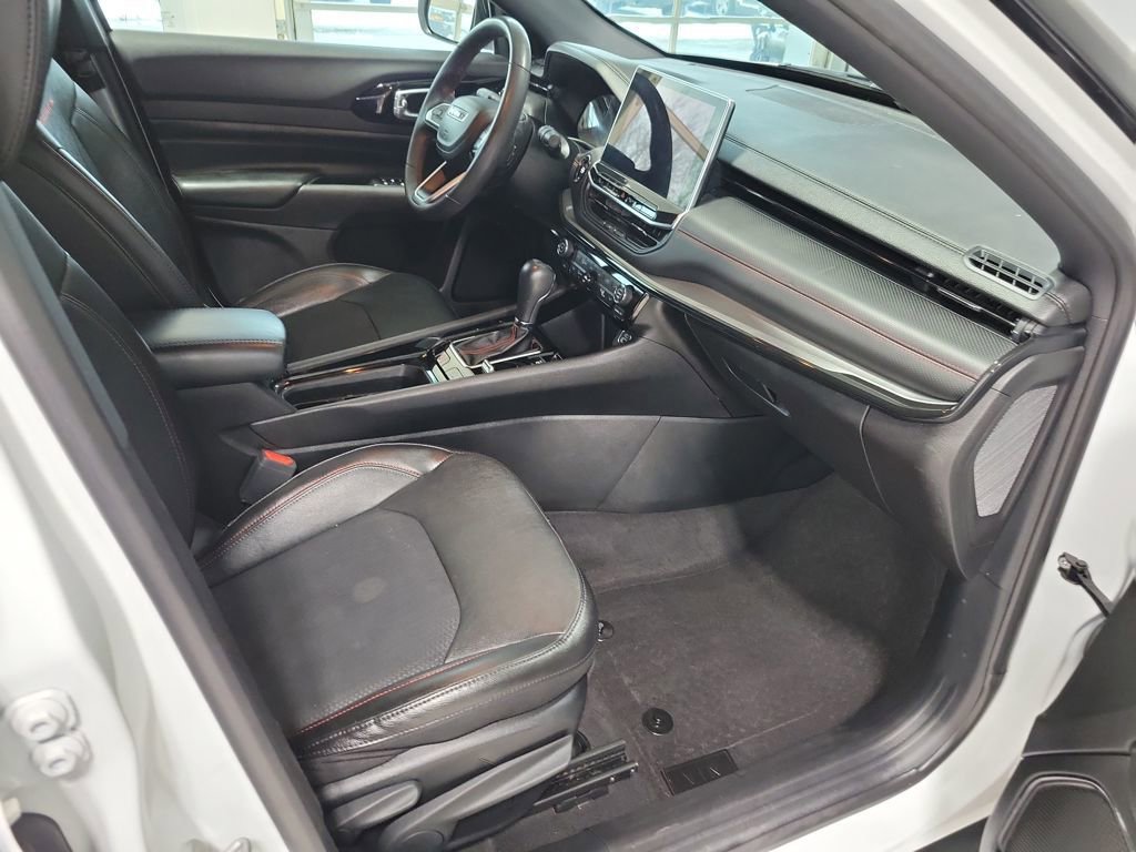 Used 2023 Jeep Compass Trailhawk w/ Trailhawk Convenience Group image 28