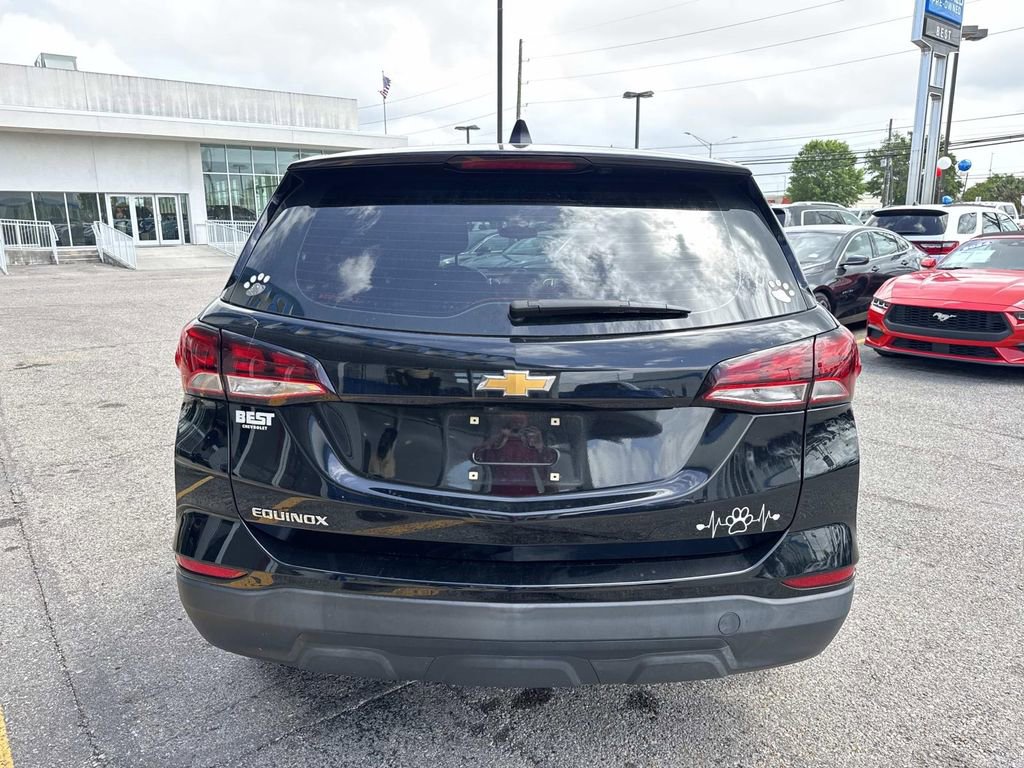 Used 2023 Chevrolet Equinox LS w/ LPO, Floor Liner Package FWD image 7