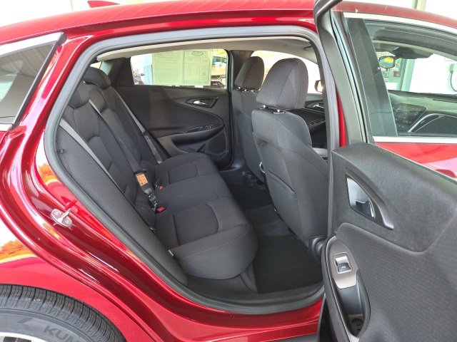 Used 2024 Chevrolet Malibu LT image 39