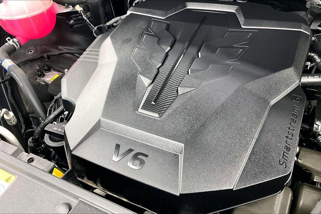 Used 2025 Kia Carnival image 35