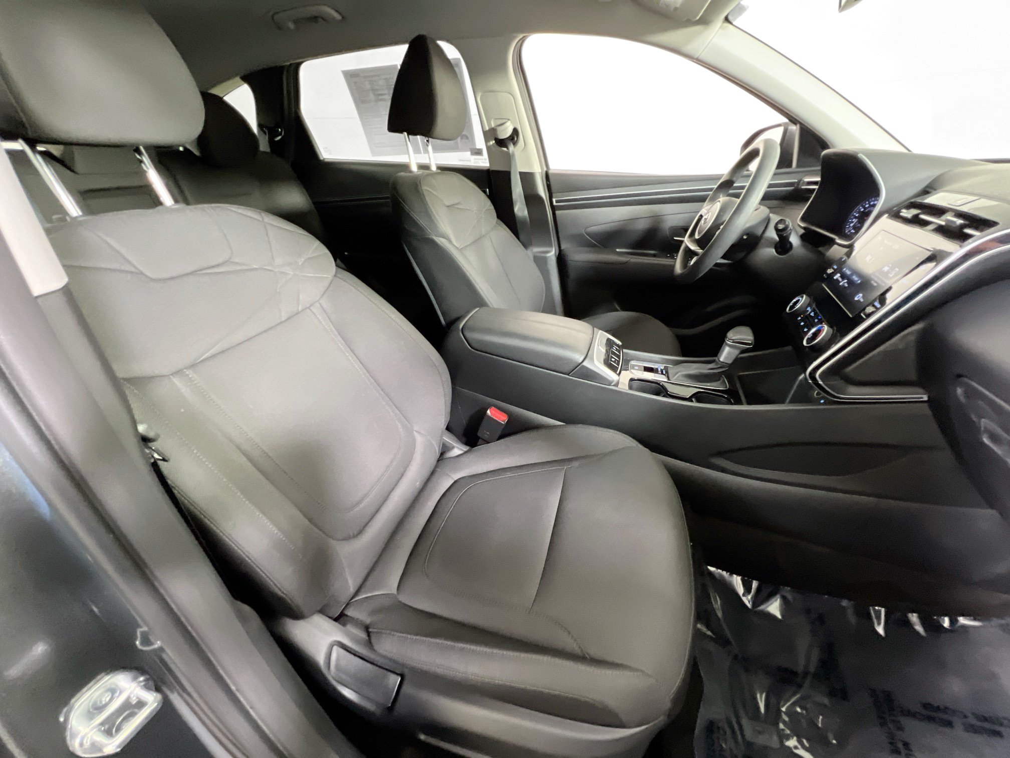 Used 2023 Hyundai Tucson SEL w/ Winter Package AWD/4WD image 26