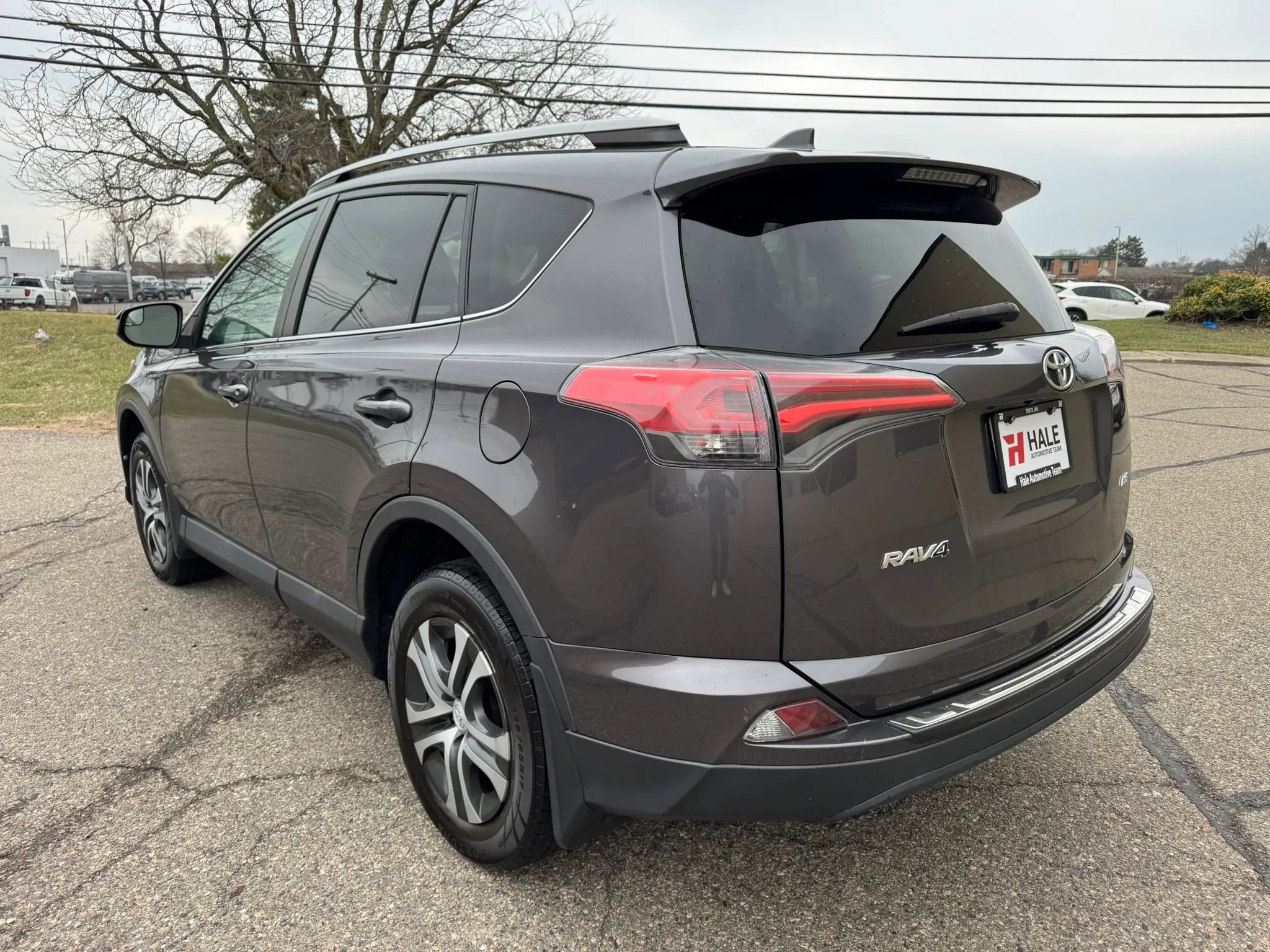 Used 2017 Toyota RAV4 LE w/ All Weather Liner Package image 7