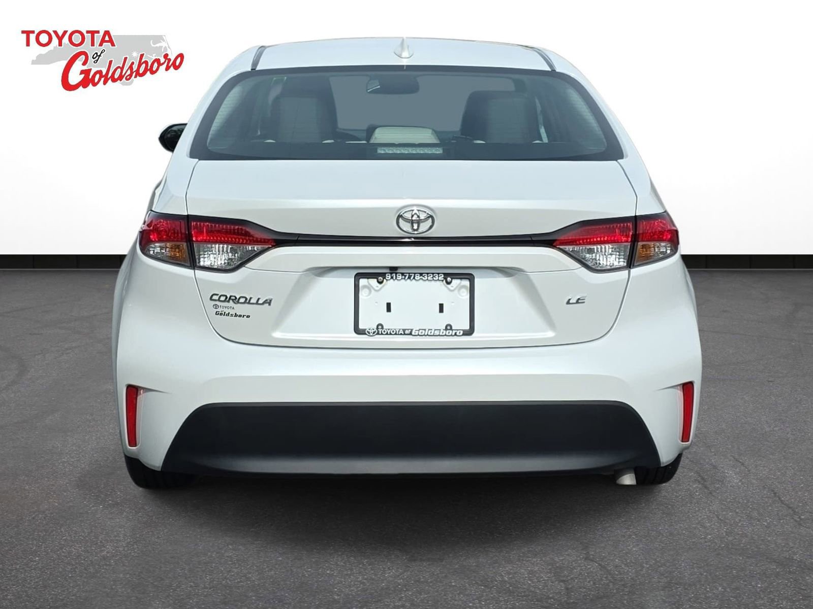 Used 2025 Toyota Corolla LE image 6
