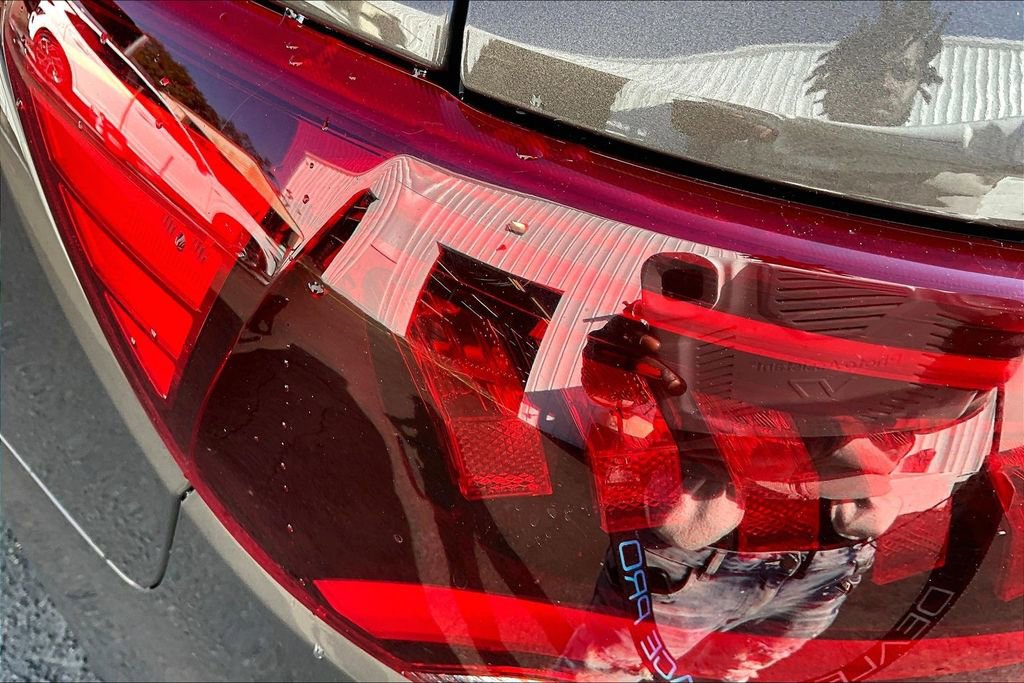 Used 2019 Kia Sorento SX image 21