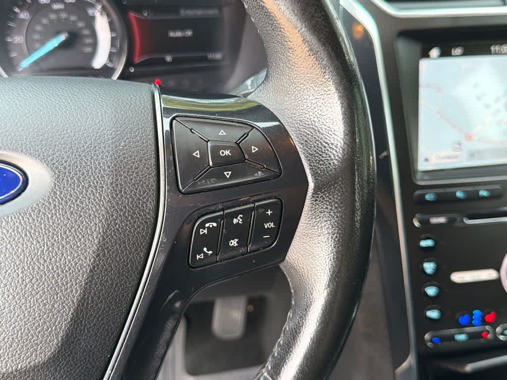 Used 2017 Ford Explorer Limited w/ Equipment Group 301A FWD image 24