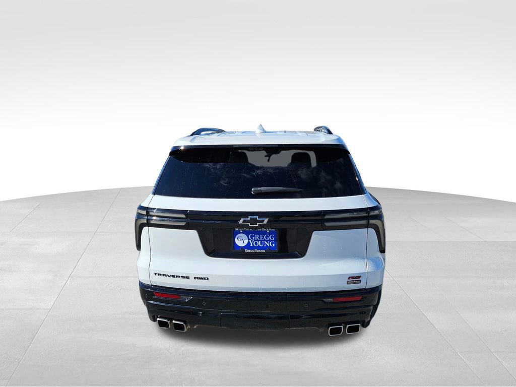 Used 2024 Chevrolet Traverse RS image 8