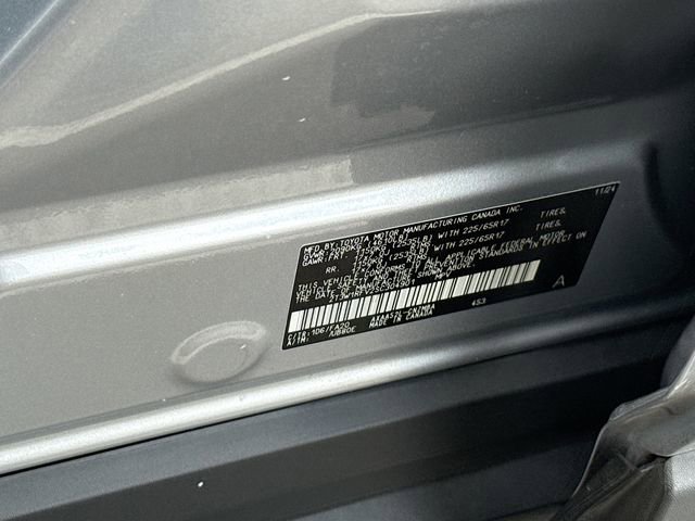 Used 2025 Toyota RAV4 XLE w/ Convenience Package FWD image 31