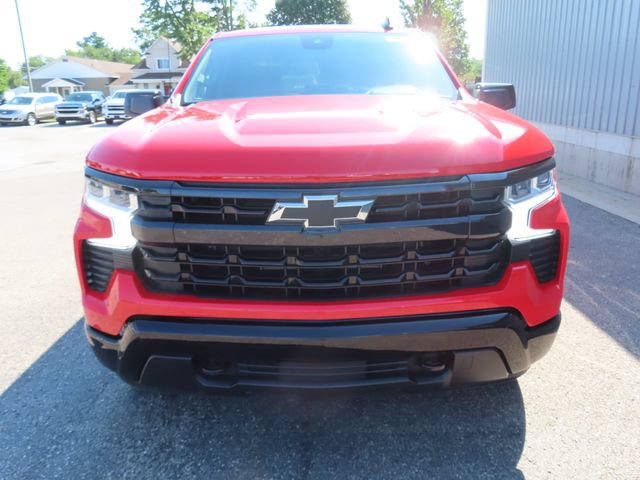 Used 2025 Chevrolet Silverado 1500 LT AWD/4WD image 12