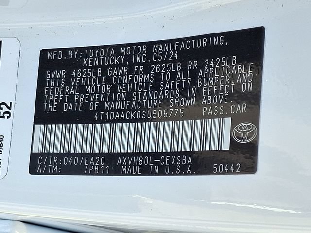 Used 2025 Toyota Camry SE FWD image 27
