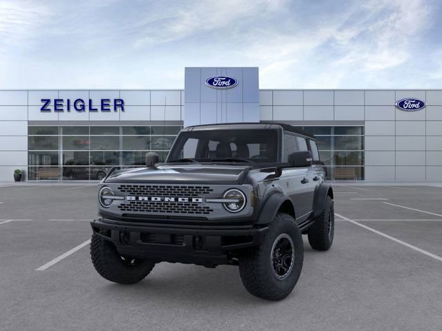 New 2025 Ford Bronco Badlands image 2