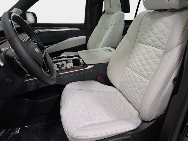 New 2026 Cadillac Escalade Platinum Sport AWD/4WD image 11