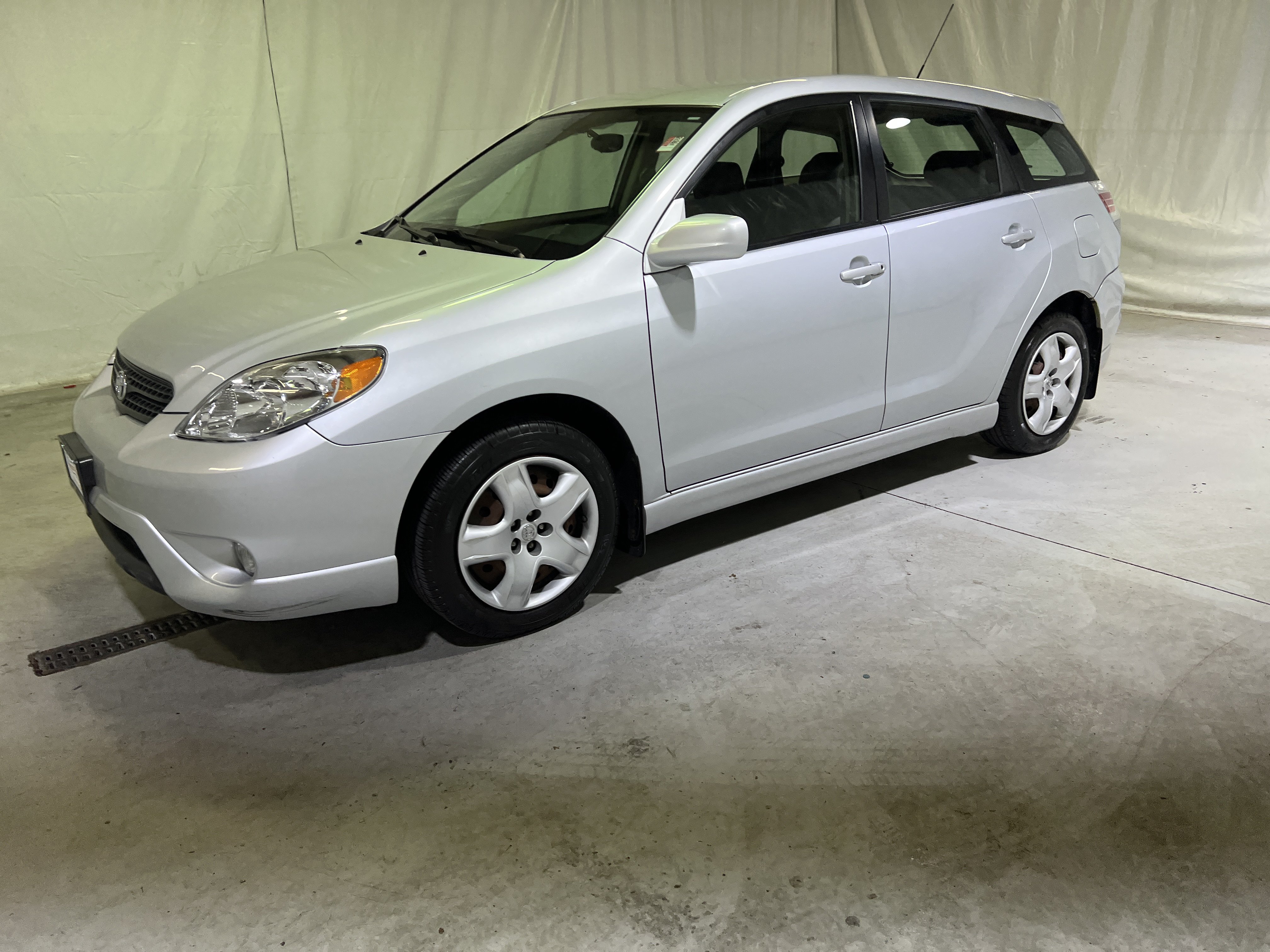 Used 2007 Toyota Matrix FWD image 6