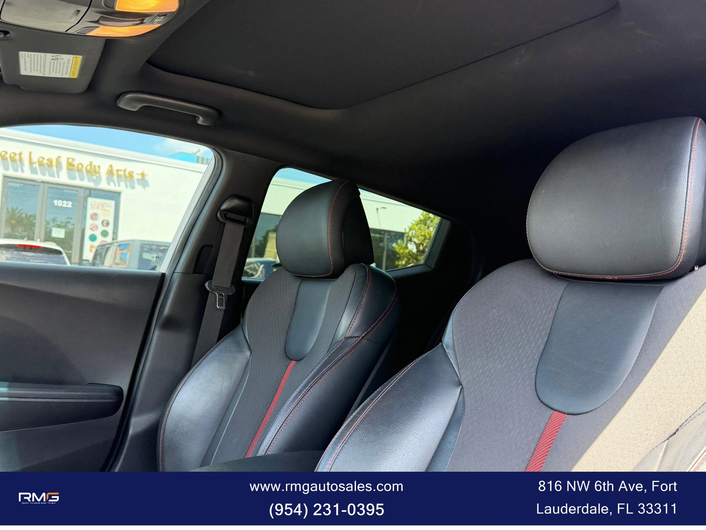 Used 2020 Hyundai Veloster Turbo FWD image 14